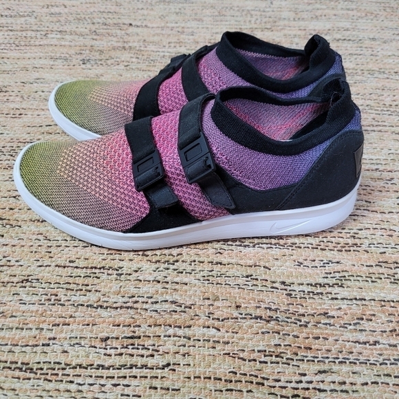 Nike Air Sock Racer Flyknit Premium - Picture 4 of 7